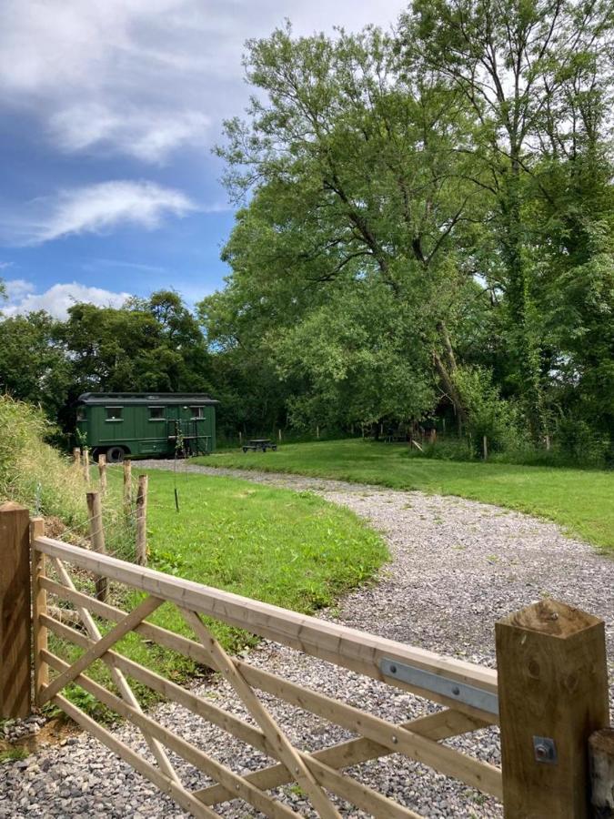 The Showman'S Wagon Wincanton Extérieur photo